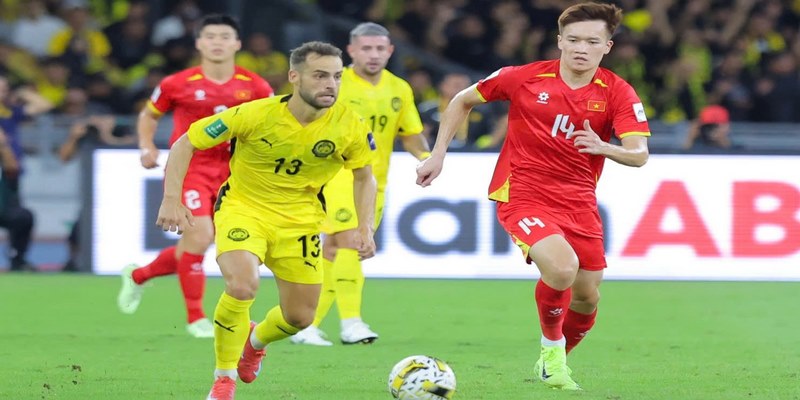 Học Kỹ thuật Một Chạm - Những Điều Cơ Bản của Phong cách Tiki-Taka - ThapCamTV
