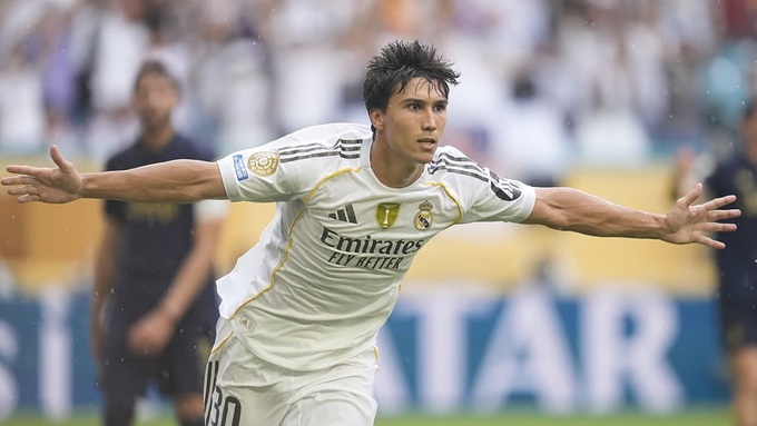 Real Madrid: Hỗn loạn hàng tiền vệ - Bongdaplus.vn