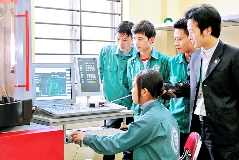 Lao động phổ thông là gì? Làm thế nào để tuyển dụng hiệu quả?