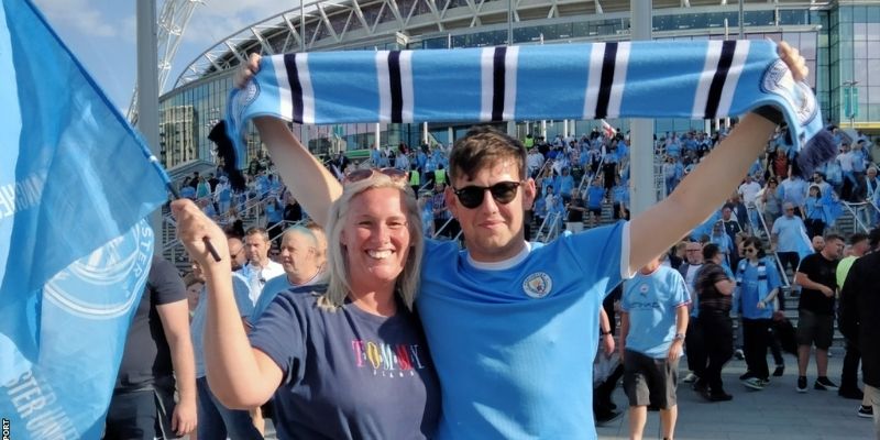 Người hâm mộ Manchester City thế nào? Khám phá biệt danh Citizens