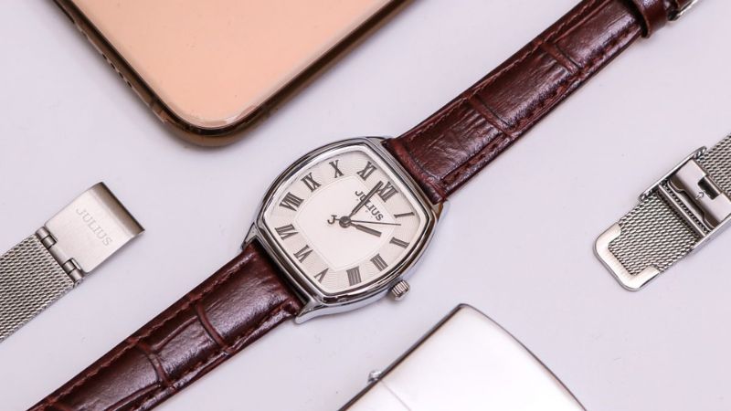 Gợi ý 8 món quà chia tay đồng nghiệp ý nghĩa, chúc thành công