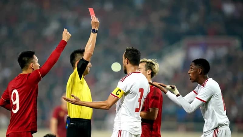 Các lỗi trong bóng đá 11 người theo quy định của FIFA