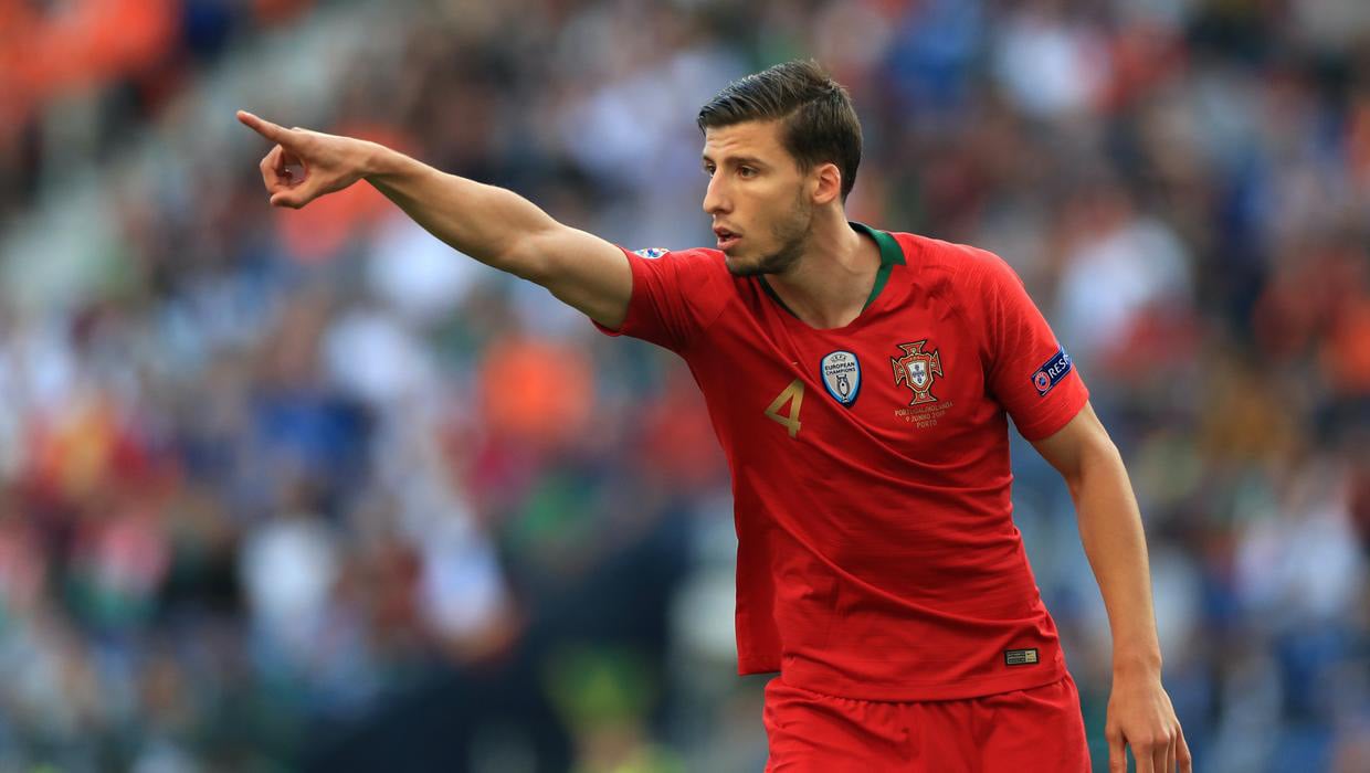 Ruben Dias: Siêu hậu vệ đắt giá nhất lịch sử Man City là ai?