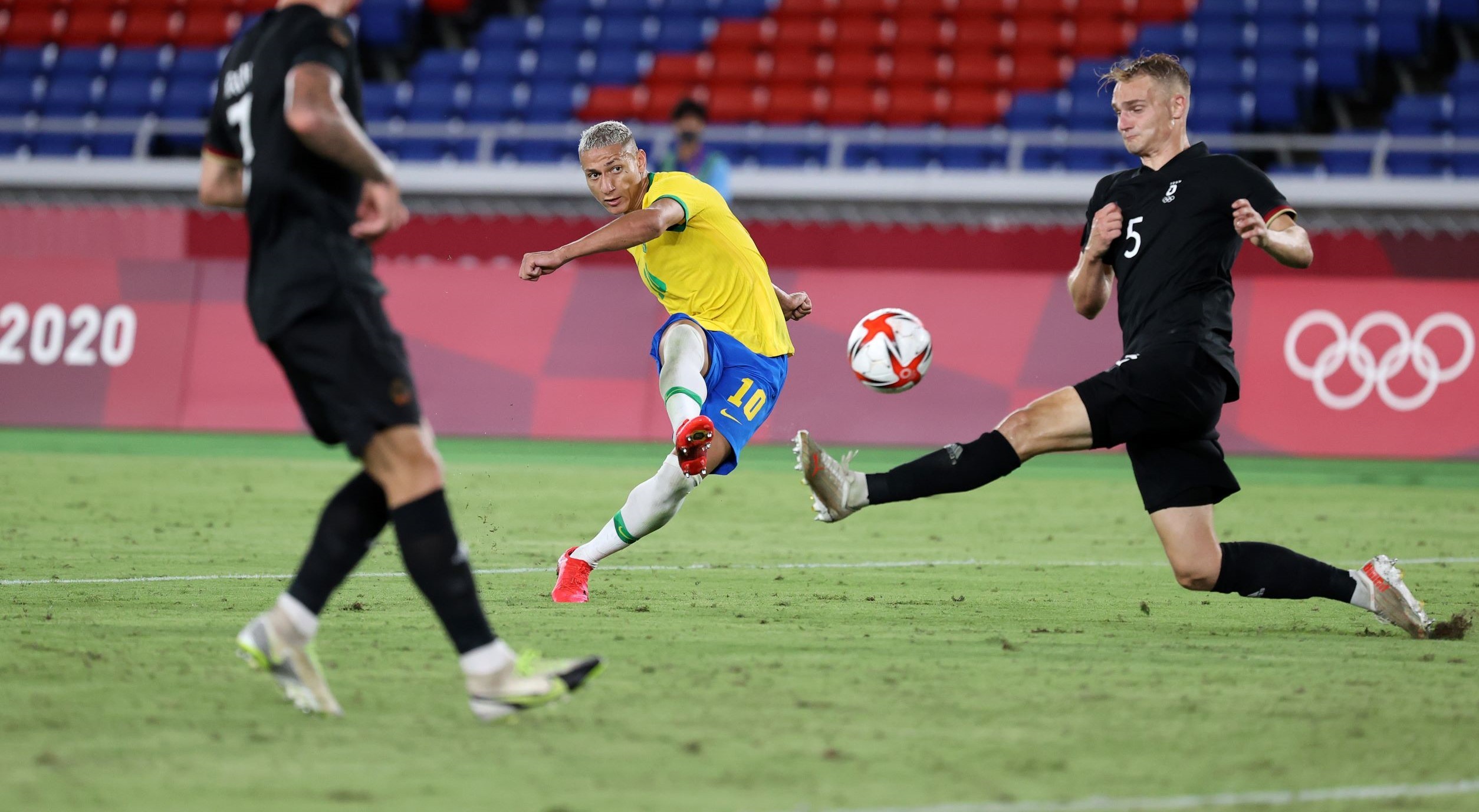 Tổng hợp những kỹ thuật bóng đá hay nhất thế giới - Bóng Đá Online