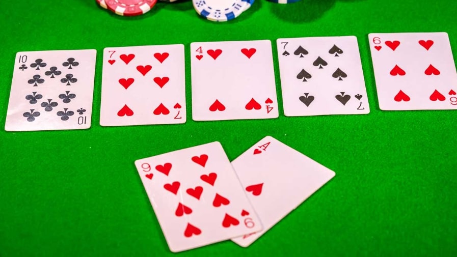 Cách chơi tay bài thùng (flush) trong poker: Những mẹo để thành công |  Natural8