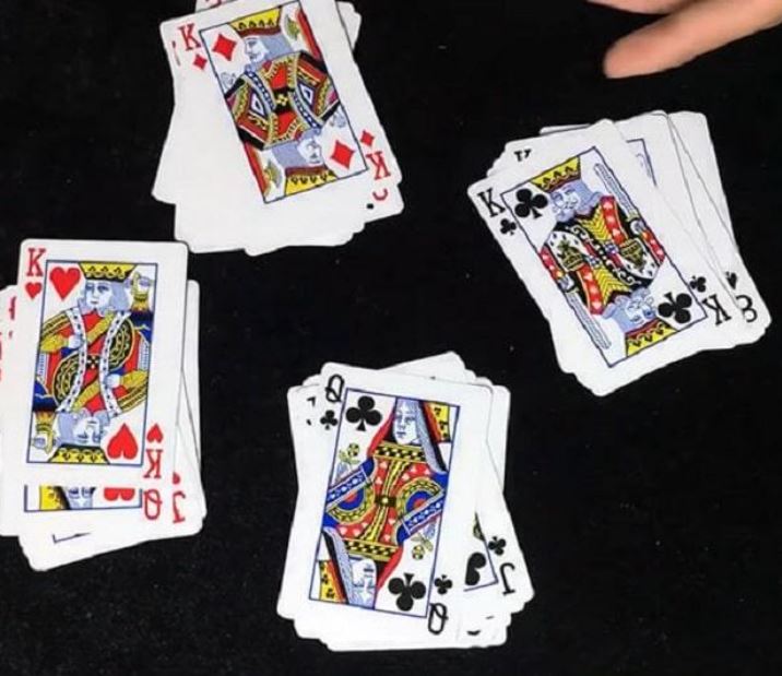 Luật chơi bài Catte chi tiết