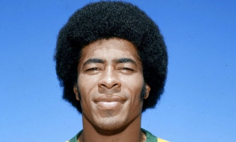 Lối chơi kinh điển của huyền thoại Jairzinho