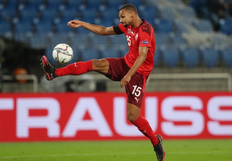 Djibril Sow hỗ trợ phòng ngự xuất sắc