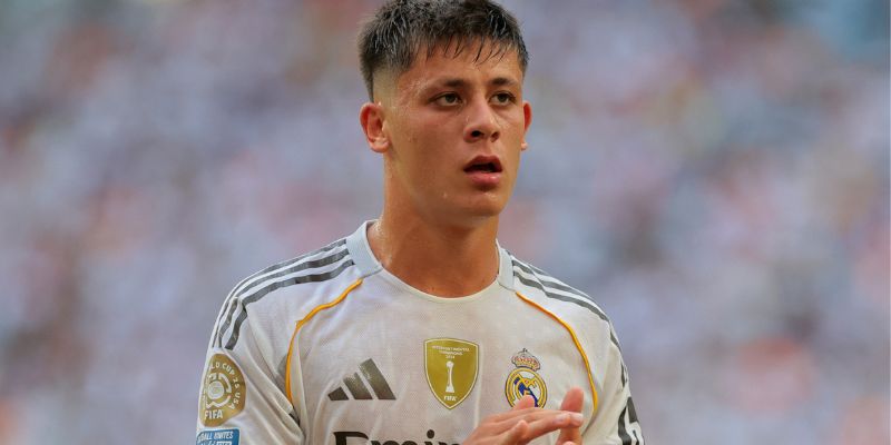 Phong cách thi đấu đầy biến ảo của Arda Güler