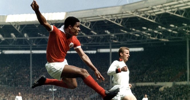 Eusebio – báo đen của châu Âu