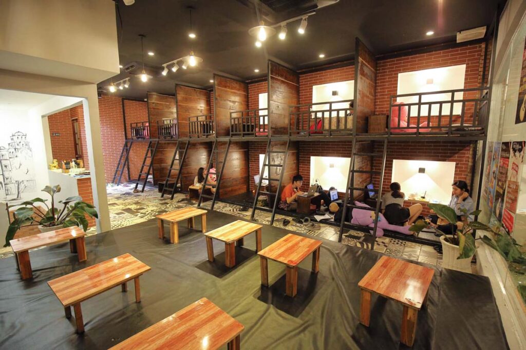 The Daily Coffee với không gian làm việc chuyên nghiệp