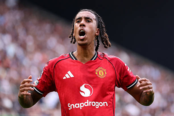 60 triệu bảng giúp Man Utd tìm thấy một Rio Ferdinand mới